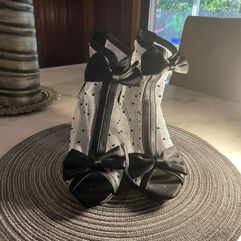 Midnight Velvet Bow Front Shootie